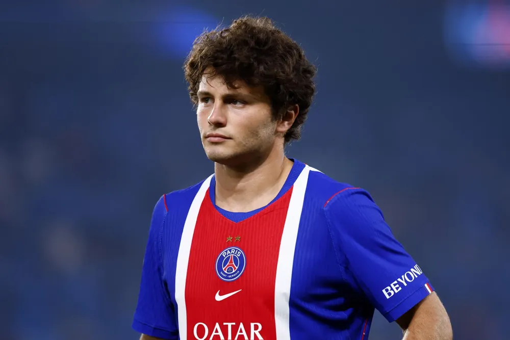 PSG : Joao Neves provisoirement mis de côté ?