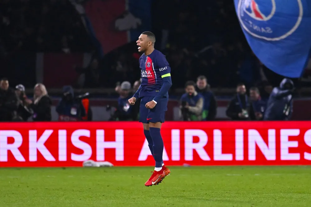 La célébration de Kylian Mbappé (PSG.FR)