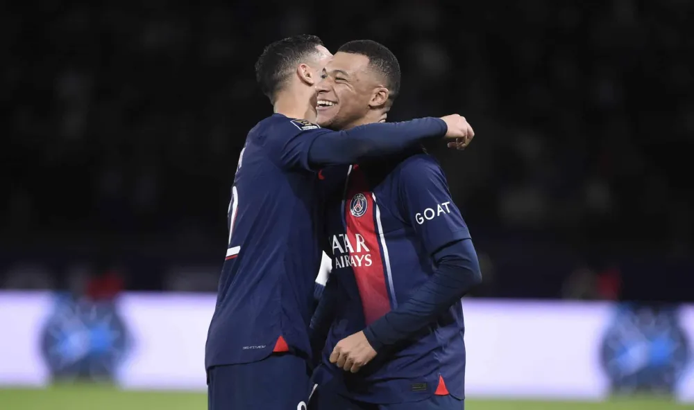 La joie d'Hakimi et Mbappé (PSG.FR)