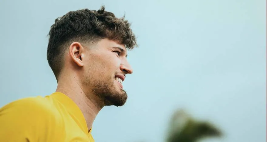 Gregor Kobel avec le Borussia Dortmund (bvb.de)