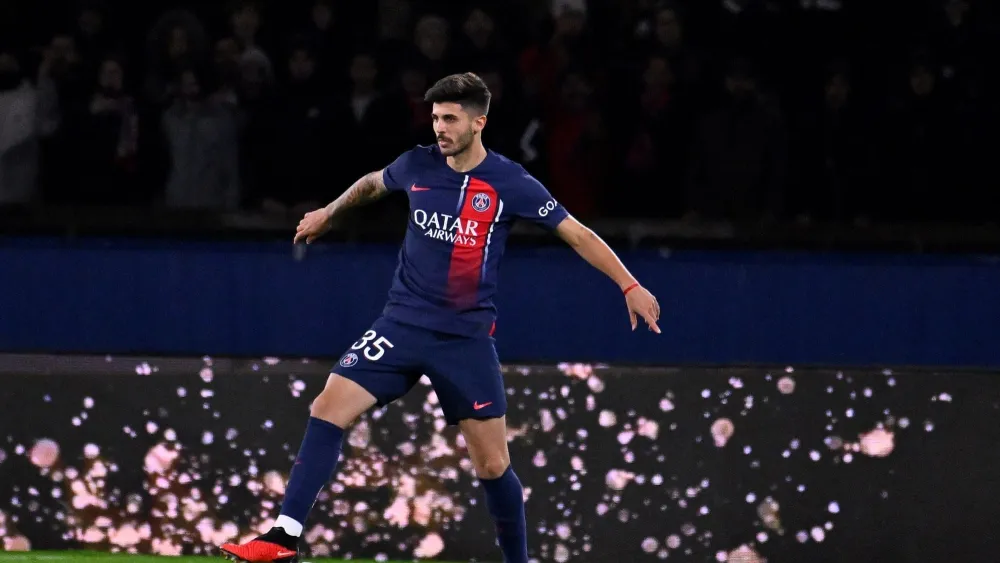 Lucas Beraldo avec le PSG (PSG.FR)