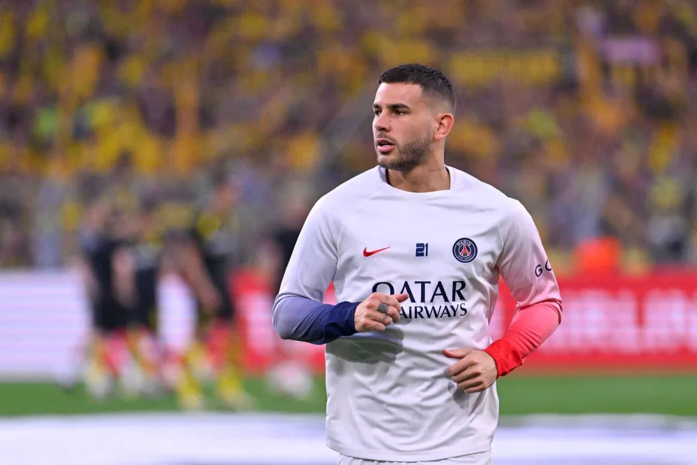 Lucas Hernandez avec le PSG (PSG.FR)