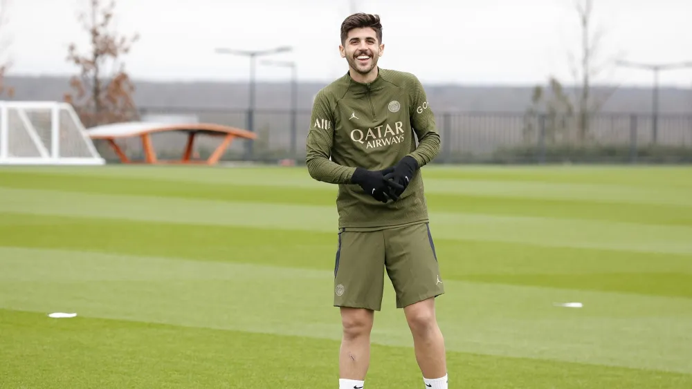 Lucas Beraldo, le défenseur du PSG (PSG.FR)