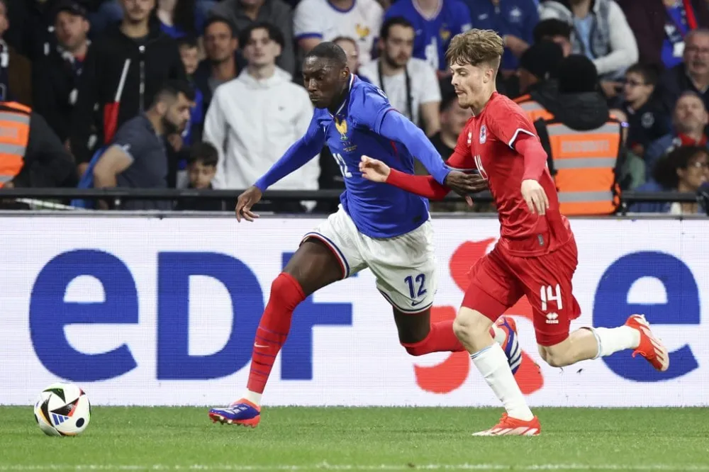 Randal Kolo Muani avec les Bleus (PSG.FR)