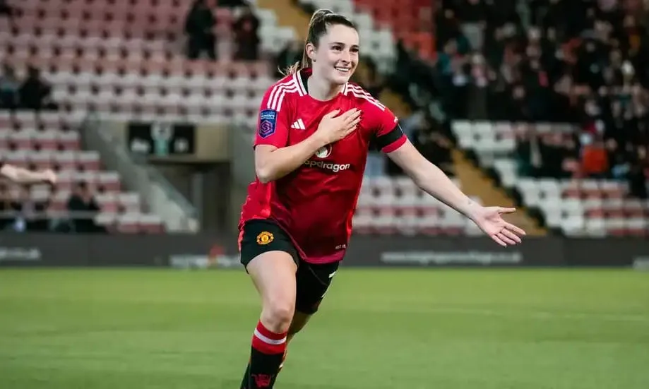 Ella Toone, la joueuse de Manchester United (manutd.com)