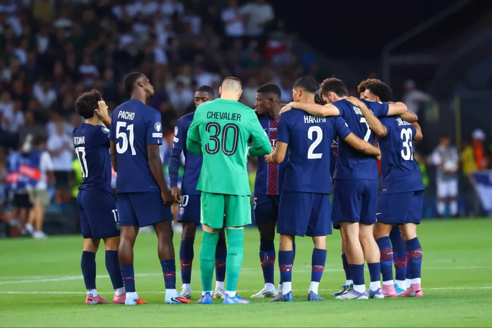 Le groupe parisien (PSG.FR)