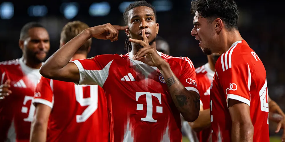 Michael Olise, l'attaquant du Bayern Munich (fcbayern.com)