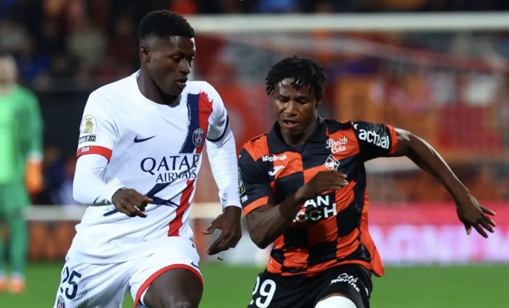 Nuno Mendes face à Lorient (PSG.fr)