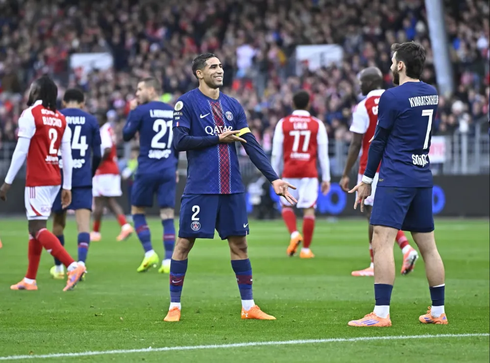 Achraf Hakimi et Khvicha Kvaratskhelia (PSG.FR)