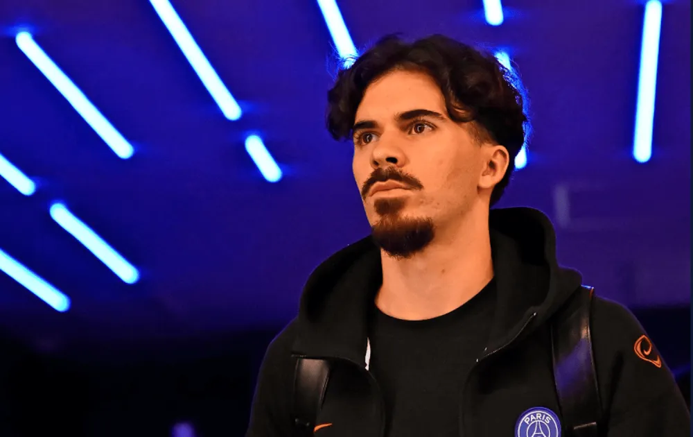Vitinha, le milieu de terrain du PSG (PSG.fr)
