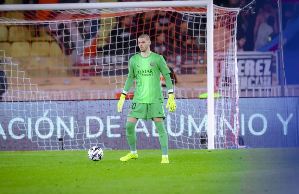 Lucas Chevalier, le gardien du PSG (PSG.FR)
