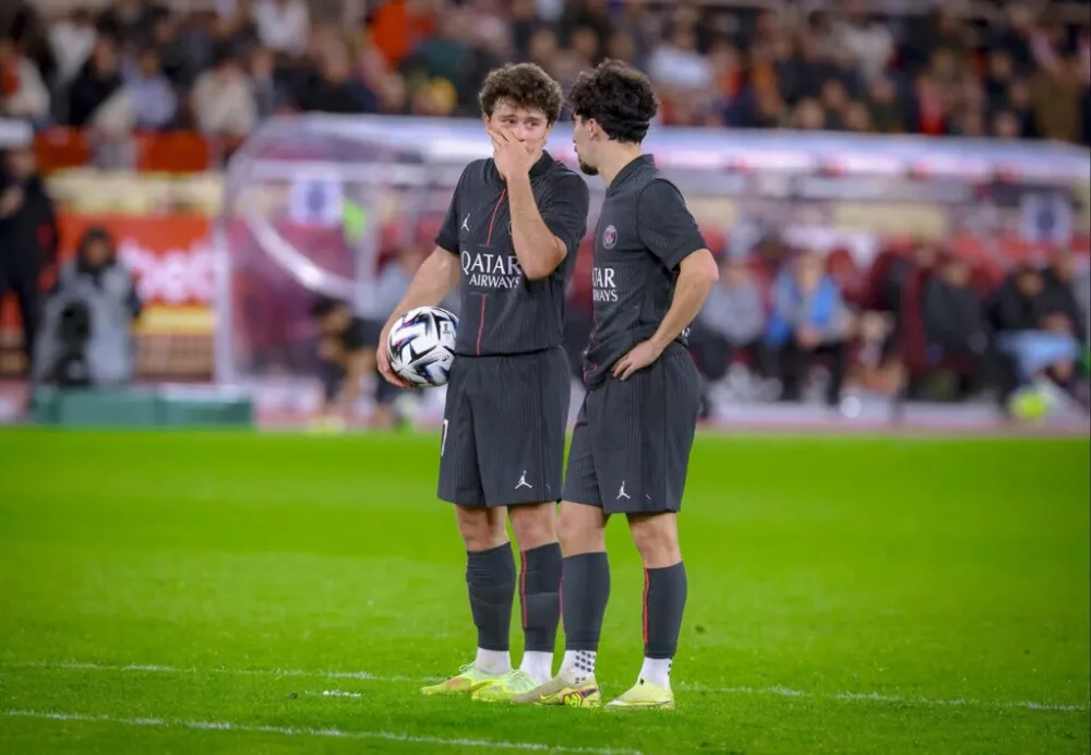 Vitinha et Joao Neves (PSG.FR)