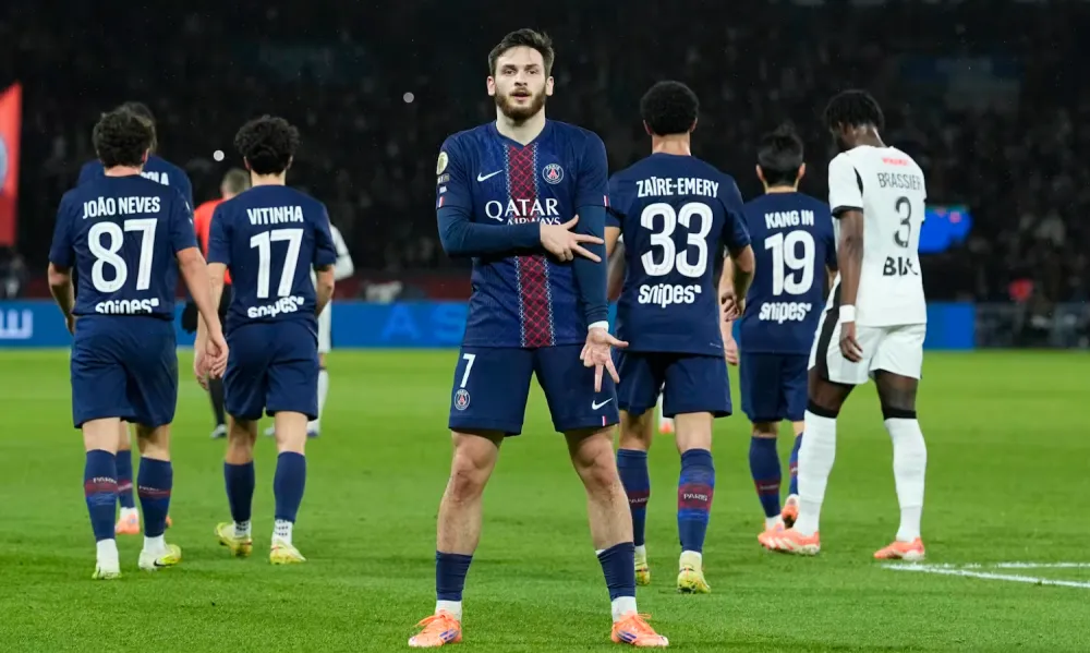 Kvitcha Kvaratskhelia, l'ailier du PSG (PSG.fr)