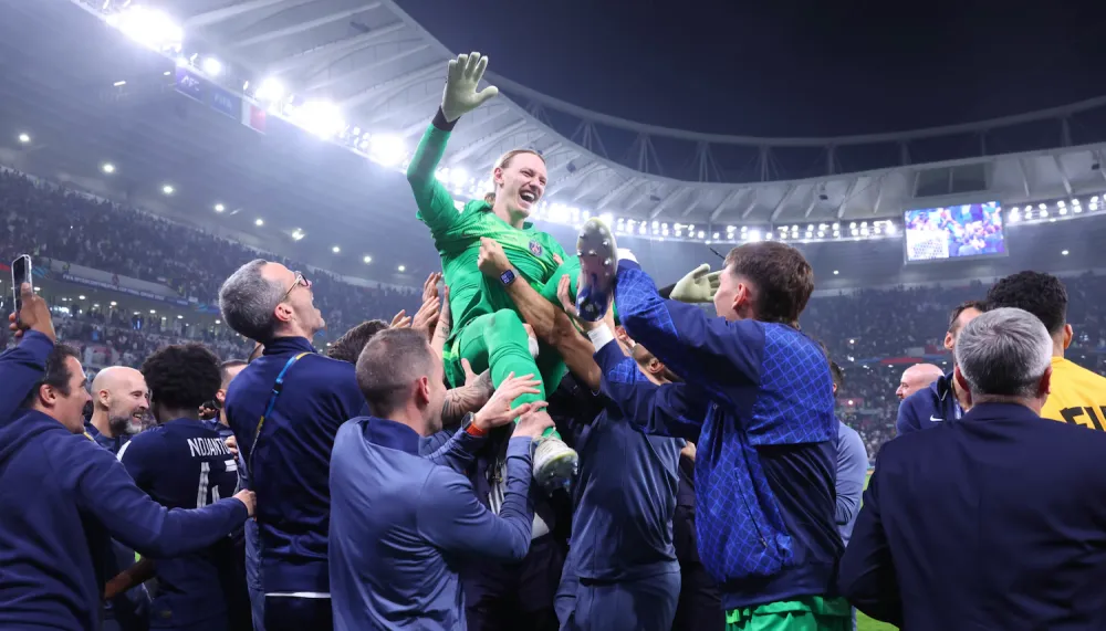Matveï Safonov, le héros du PSG (PSG.fr)