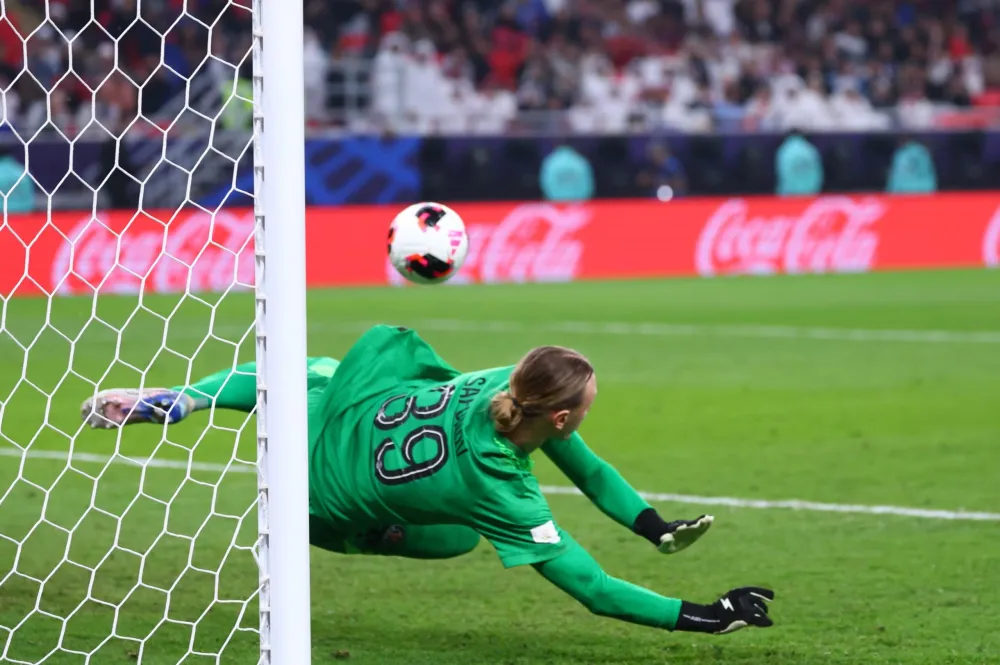 Matvey Safonov, le gardien du PSG (PSG.FR)