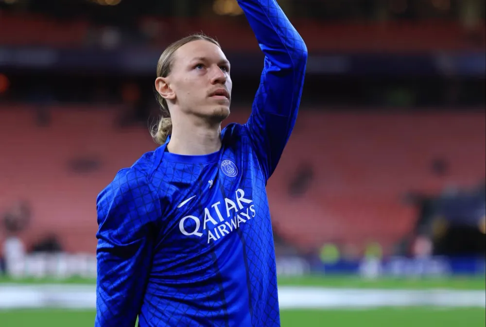 Matvey Safonov, le gardien russe du PSG (PSG.FR)