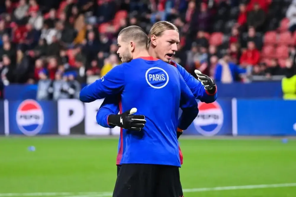 Lucas Chevalier finalement poussé vers la sortie ?