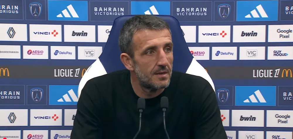 Stéphane Gilli, coach du Paris FC