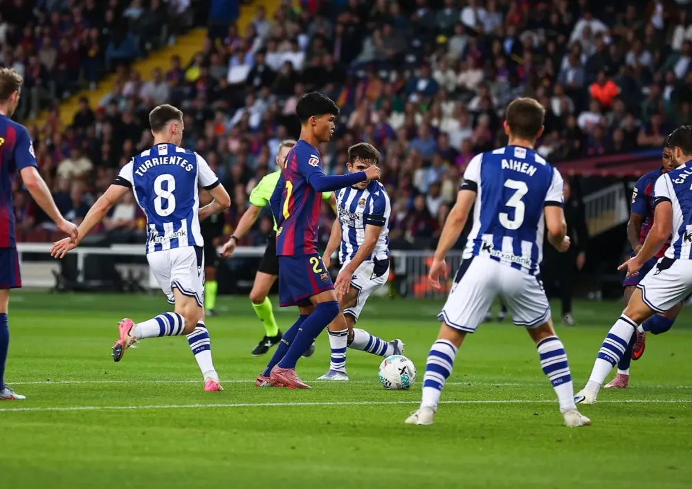 Dro Fernandez, le milieu de terrain du Barça (FCBarcelona.com)