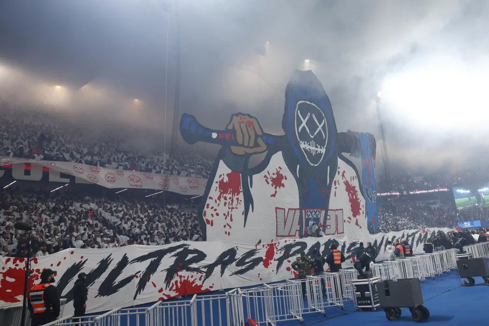 Les supporters parisiens (PSG.FR)