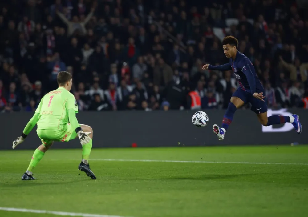Désiré Doué avec le PSG (PSG.FR)